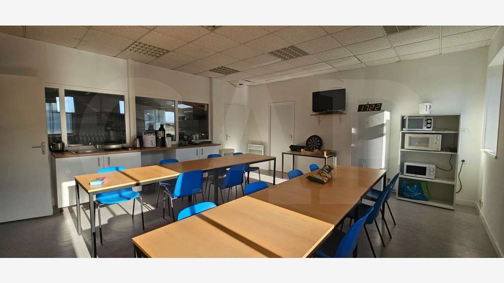 Vente bâtiment d'activités 1006m² ZI Sud Est