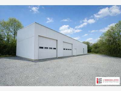 A vendre local activité 440m² Retiers ZA La Janaie