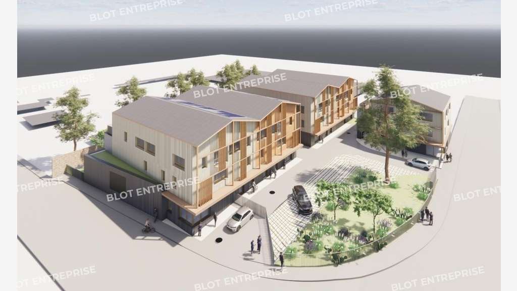 A vendre 3 cellules activités neuves 558m² à Rezé