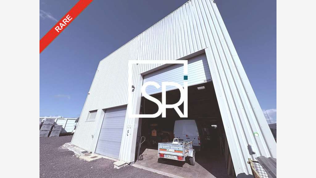 Entrepôt 620m² à vendre ZAC de Layat à Riom