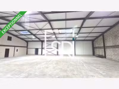 Entrepôt local d'activité 550m² à vendre ZA Riom