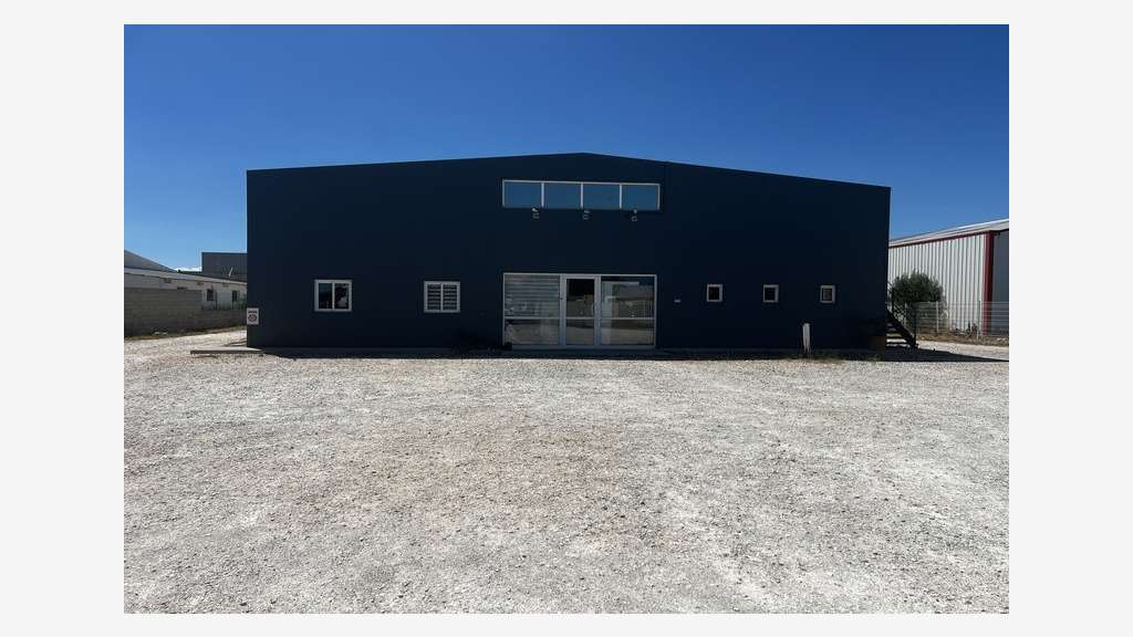 Local d'activité de 400m² à vendre za à Rivesaltes