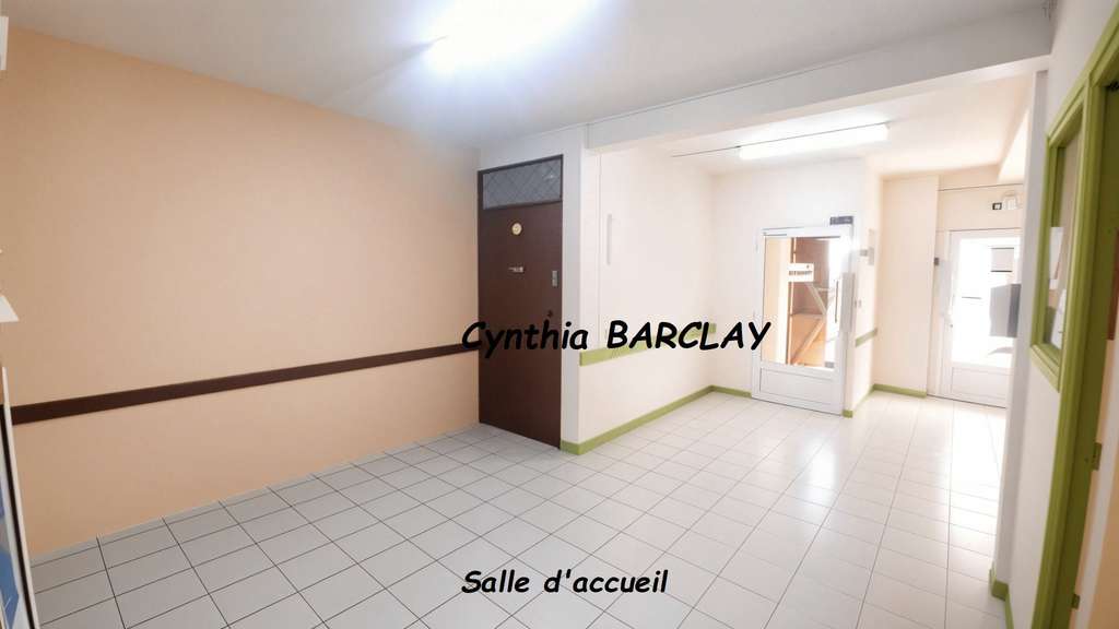 RARE! Très beau bâtiment de 333m² à Rivière-Salée