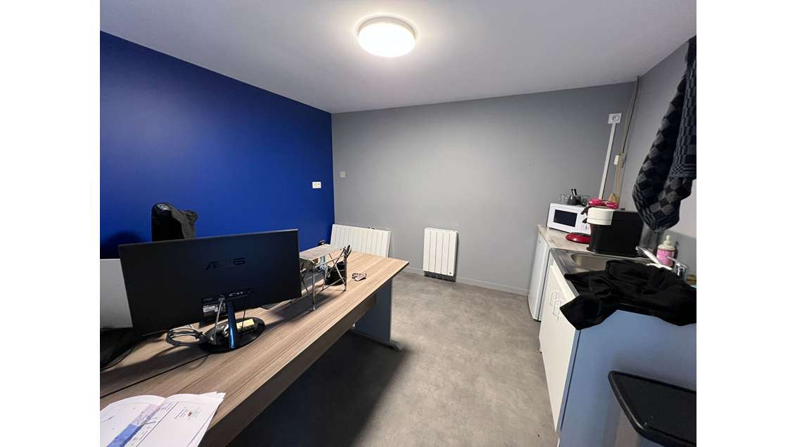 AV local d'activité 660m² centre ville Roanne