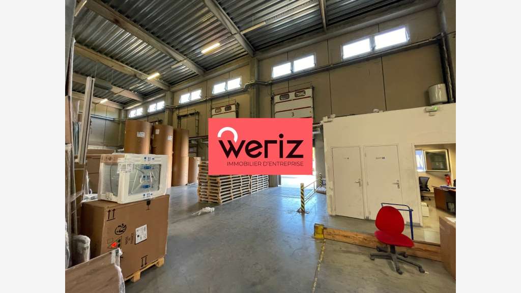 AV locaux d'activités sécurisé 12200m² sur Rognac 