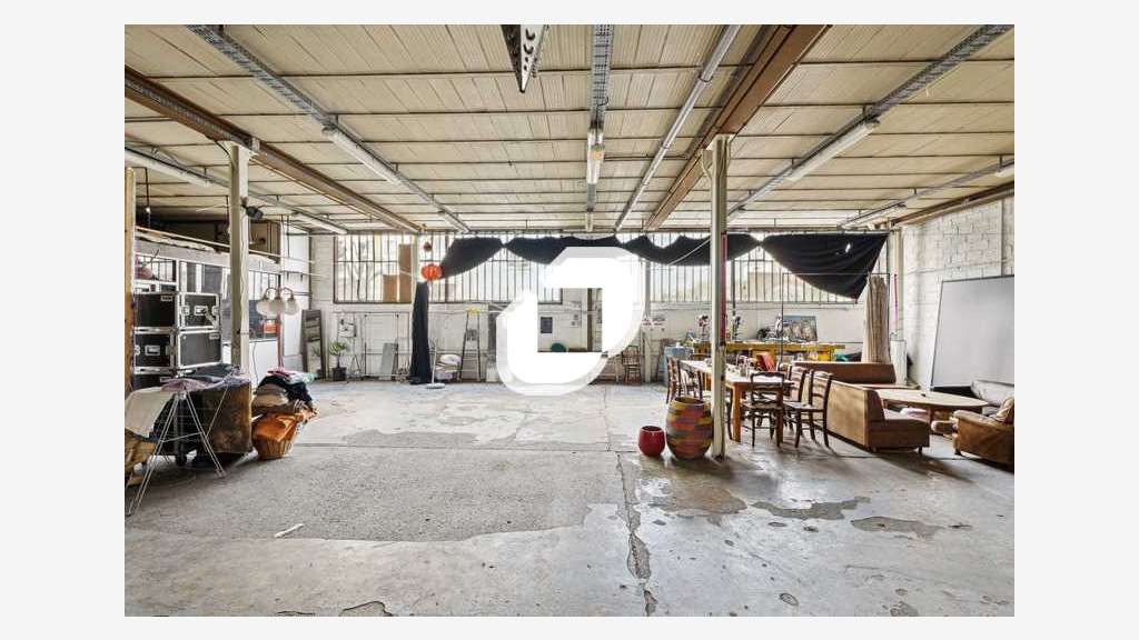 Vente Local d'activité 700m² Romainville