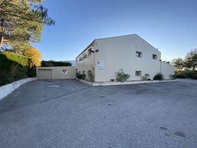 Entrepôts et bureaux 1329m² Roquebrune sur Argens