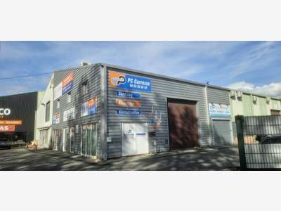 AV murs d'activités 400m² à Roquebrune-sur-Argens