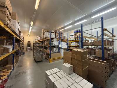 À vendre bâtiment d'activité équipé froid 350m²