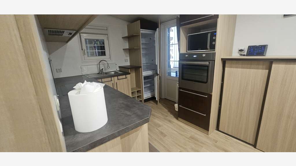 Vente local d'activités entrepôts 470m² Roye (80)