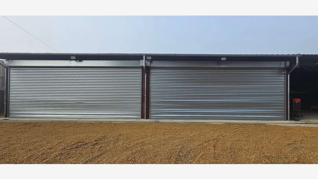 2 entrepôts à Roye 220m² et 250m² divisibles