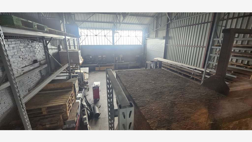2 entrepôts à Roye 220m² et 250m² divisibles