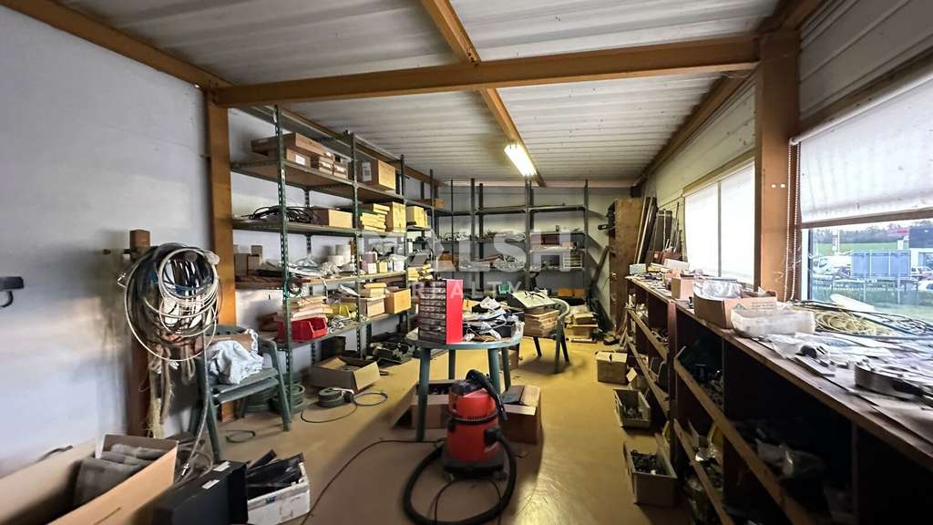 Bâtiment indépendant 2532m² à St-André-de-Corcy