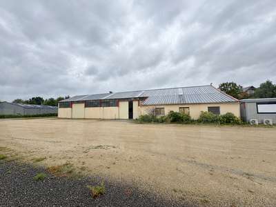 Vente local d'activité indépendant 840m² St Armel