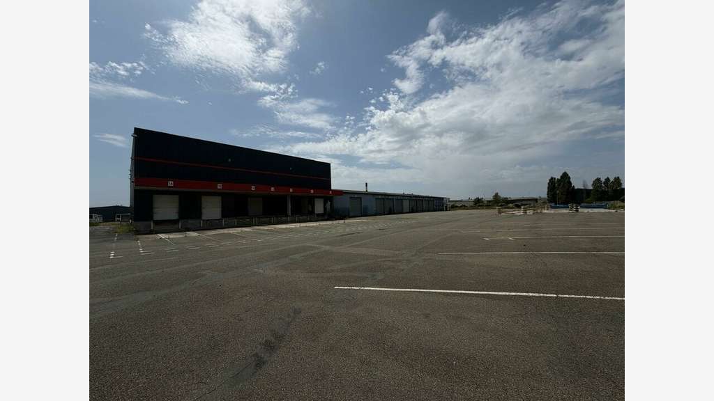 Entrepôt logistique à Saint-Barthélemy-d'Anjou