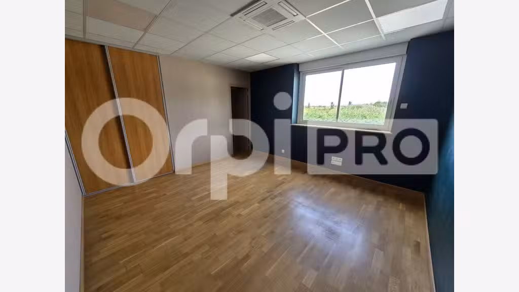 LOCAL D'ACTIVITE à vendre dans le 51