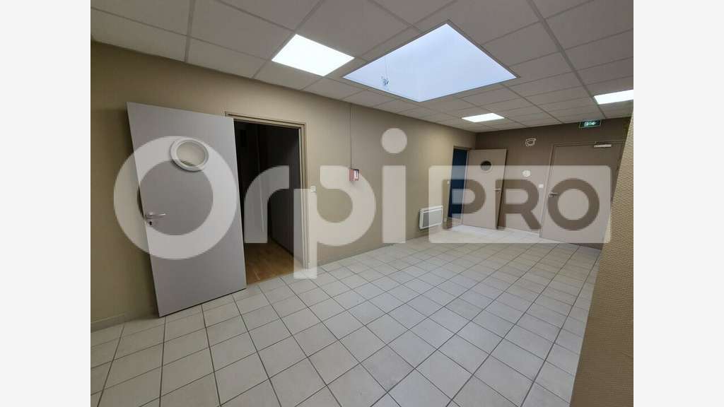 LOCAL D'ACTIVITE à vendre dans le 51