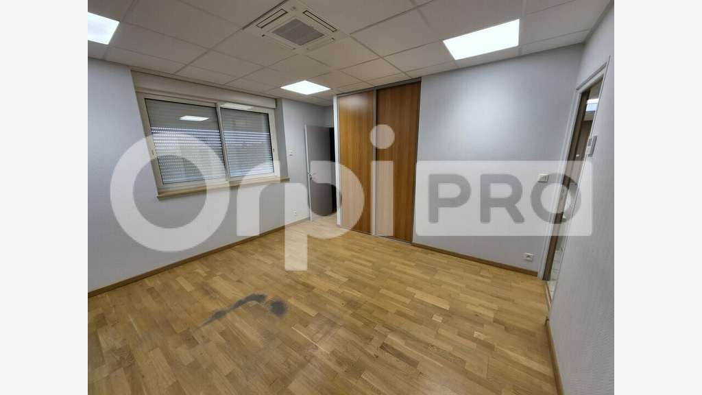 LOCAL D'ACTIVITE à vendre dans le 51