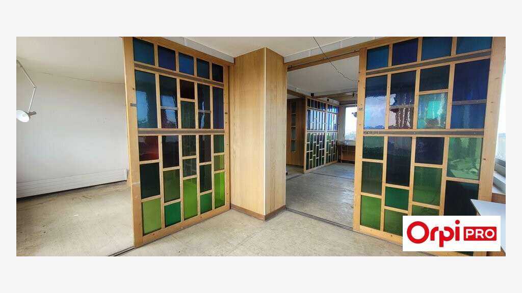 A vendre local pro 144m² vue panoramique St Brieuc