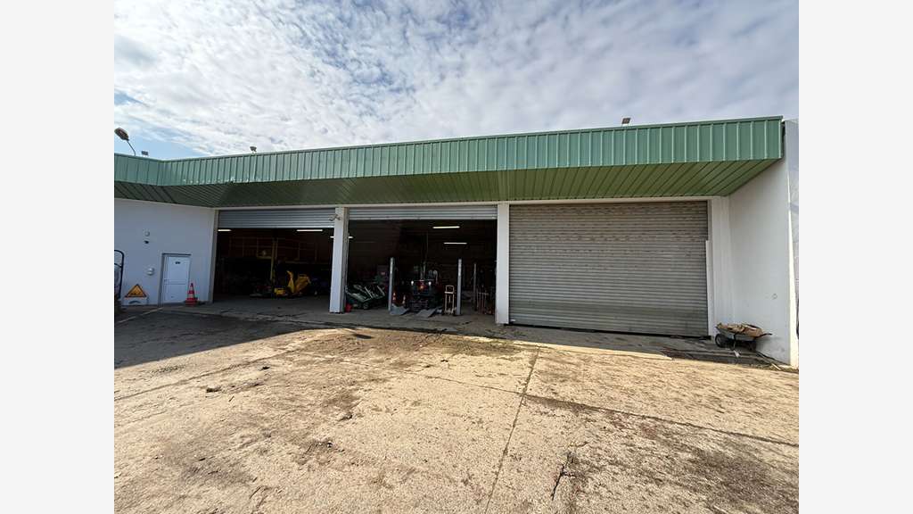 Vente local d'activité 650m² à Saint Brieuc