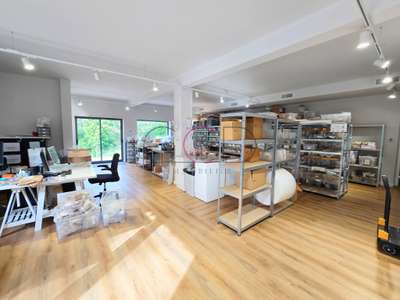 Exceptionnel Immeuble Tertiaire et Commercial R+2