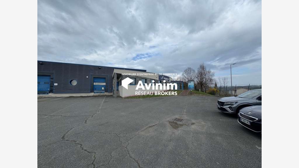 Vente bâtiment indus 1323m² St-Clément-les-Places