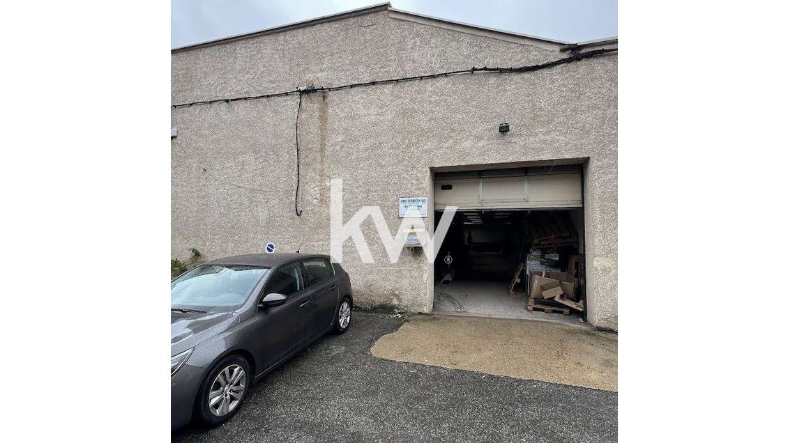 A vendre locaux d'activité 286m² à Saint-Etienne 