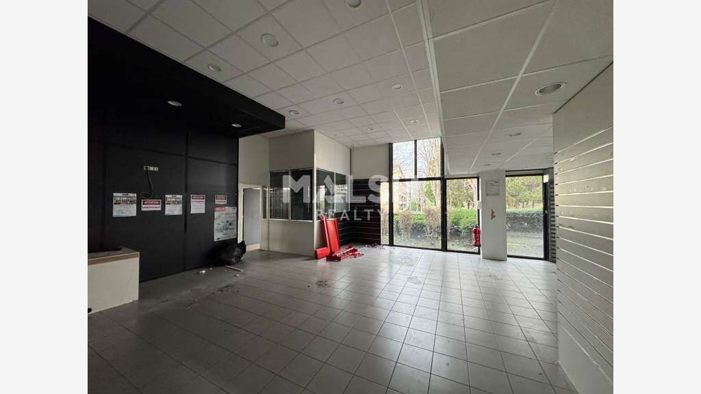 AV locaux activité 560m² divisibles Saint-Étienne
