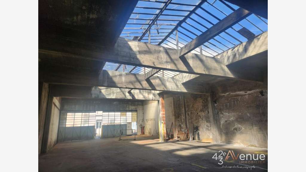 DEPOT - LOCAL D'ACTIVITE SECTEUR LA RICHELANDIERE