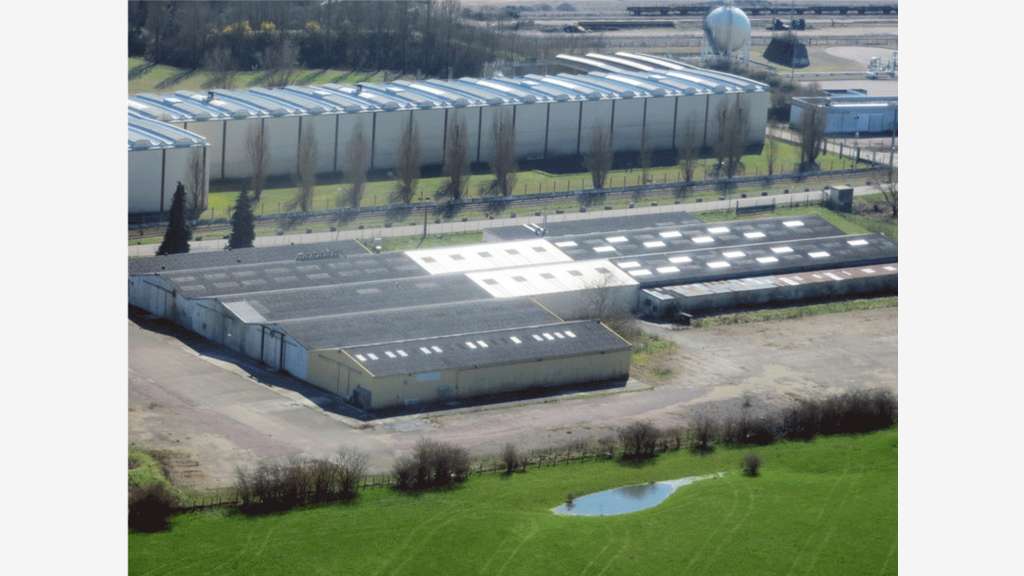 Entrepôt jusqu'à 5600 m² à vendre poche d'Auxerre 