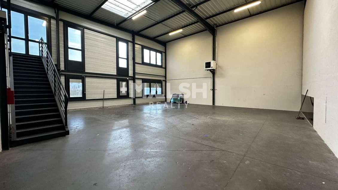 Local d'activités à vendre ou à louer à Saint FONS