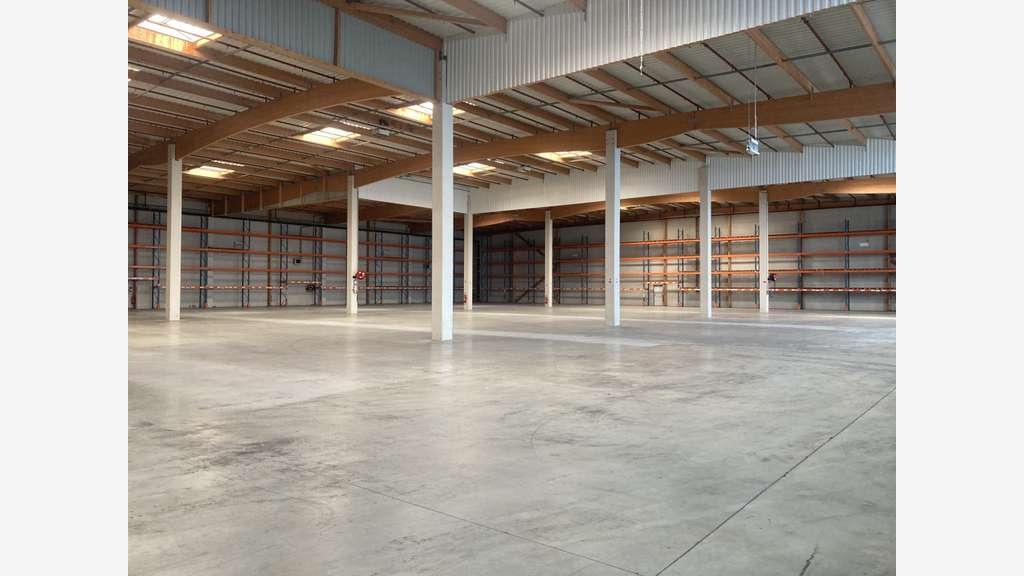Site Logistique totalisant 6702 m² sur une parcell