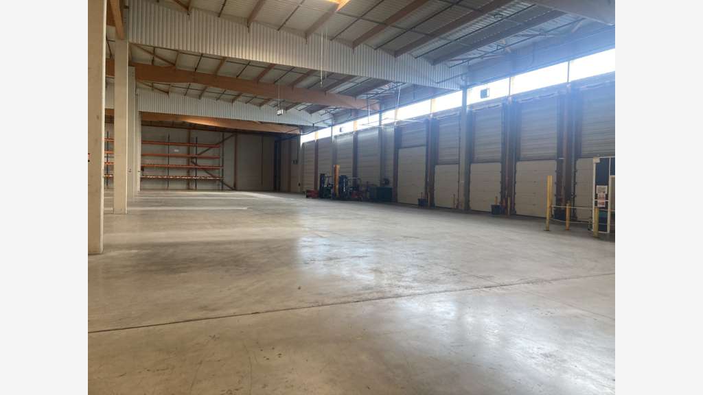 Site Logistique totalisant 6702 m² sur une parcell