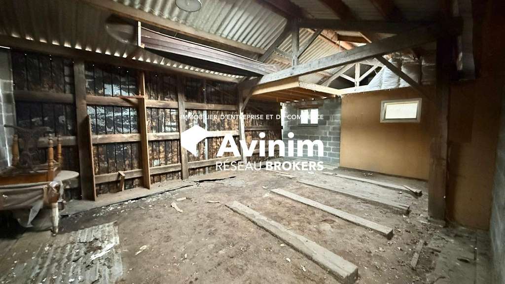 Vente maison + hangar de +300m² à Saint-Gratien  