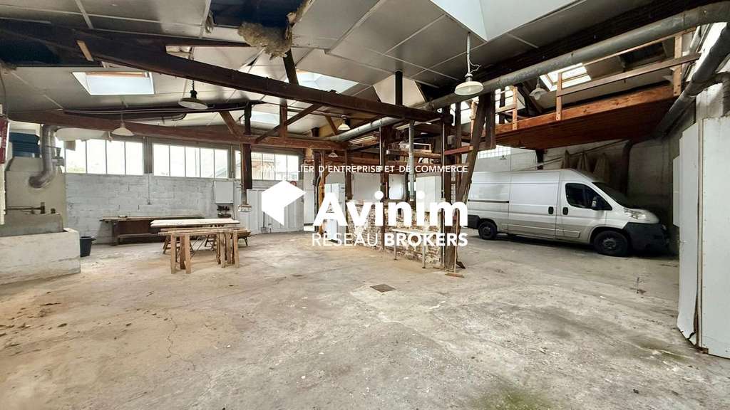 Vente maison + hangar de +300m² à Saint-Gratien  
