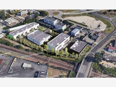A vendre locaux d'activités 280m² à Saint-Herblain