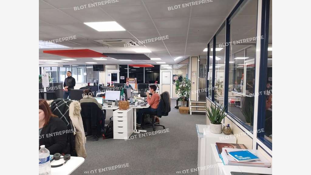 A vendre locaux 2047m² à Saint-Herblain Atlantis