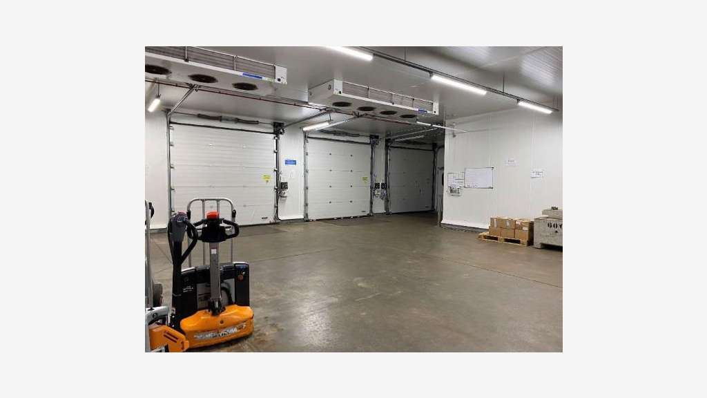 A vendre entrepôt 480m² à Saint-Jean-de-Boiseau