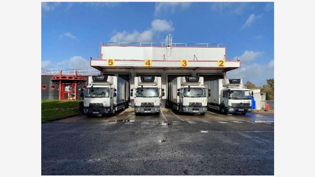A vendre entrepôt 480m² à Saint-Jean-de-Boiseau
