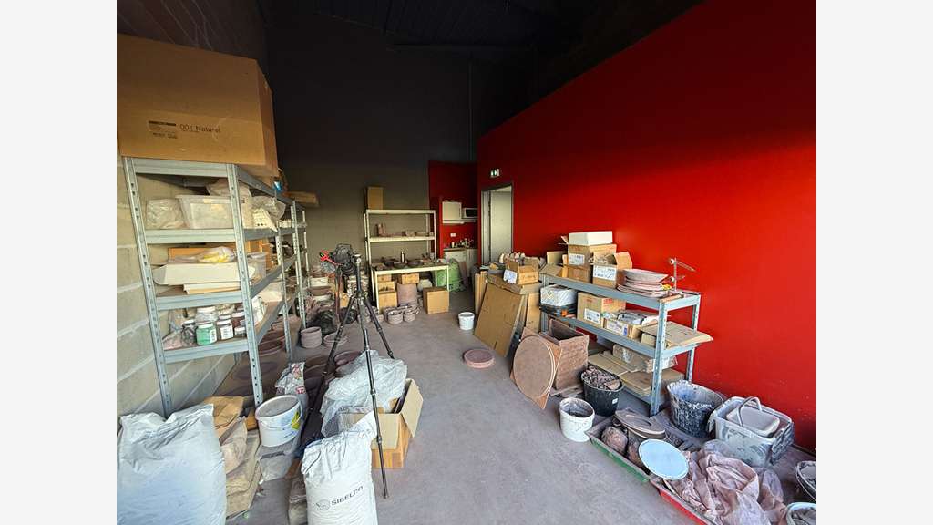 A vendre murs locaux 40m² à Saint-Jean-d'Illac