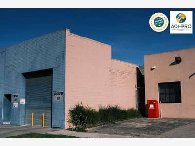 A vendre murs locaux 40m² à Saint-Jean-d'Illac
