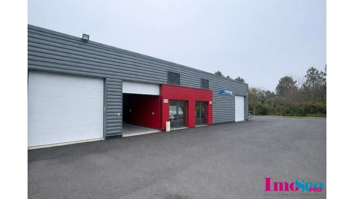 Entrepôt 60m² à vendre à Saint-Jean-d'Illac