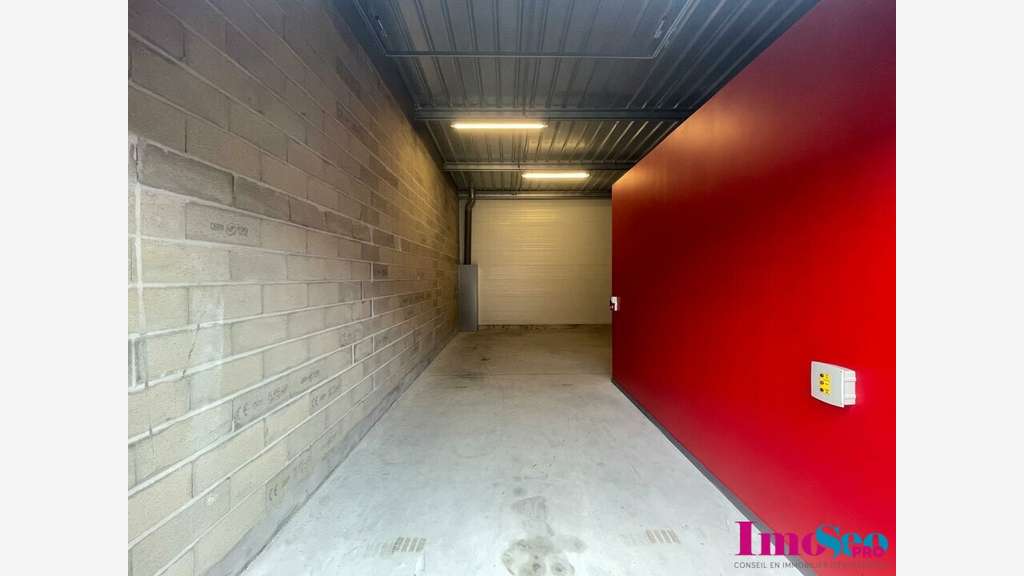 Entrepôt 60m² à vendre à Saint-Jean-d'Illac