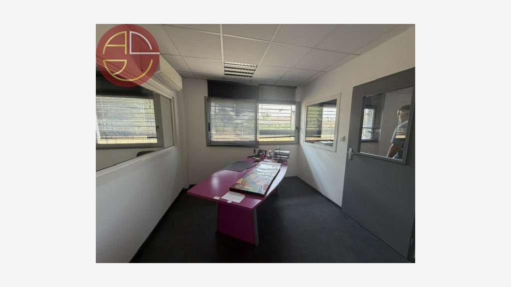 NORD-EST TOULOUSE  SAINT-JORY  À VENDRE ENTREPÔT