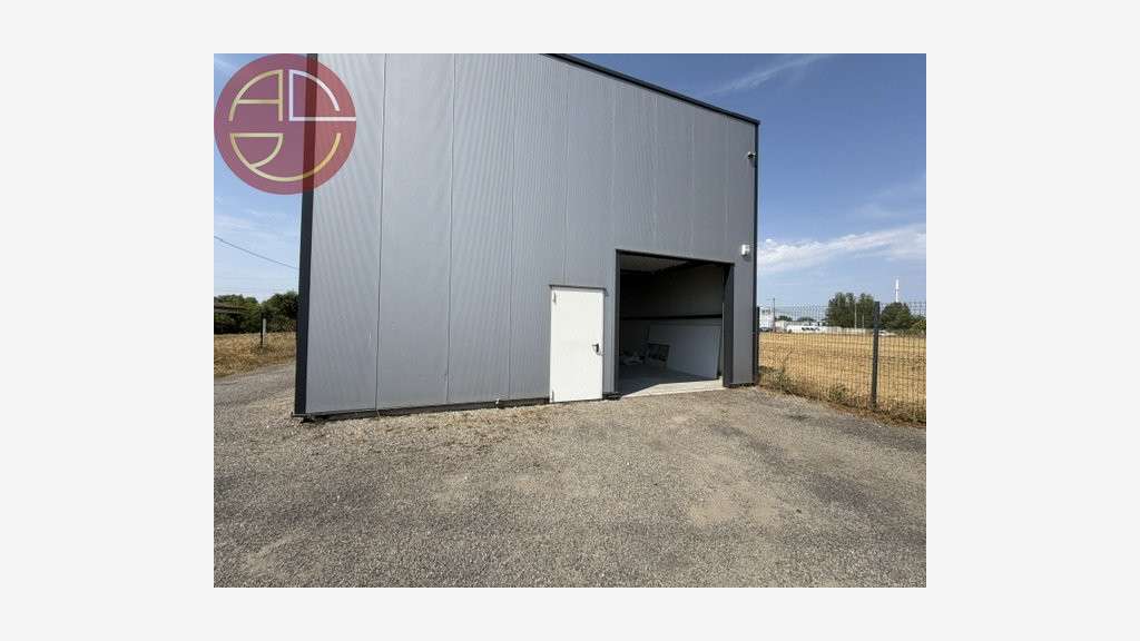 NORD-EST TOULOUSE  SAINT-JORY  À VENDRE ENTREPÔT