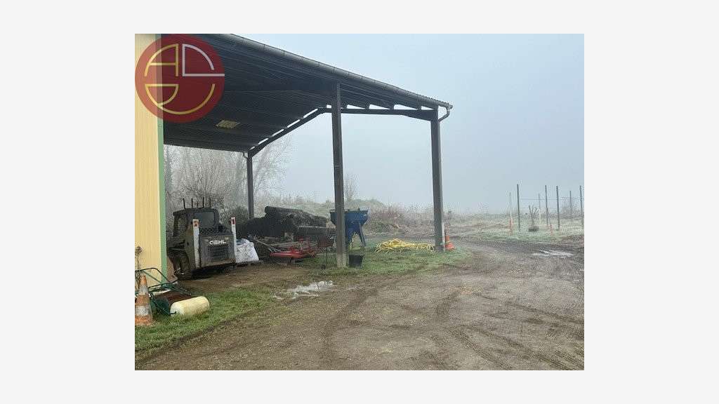 A vendre entrepôt 300m² prox rocade à Saint-Jory