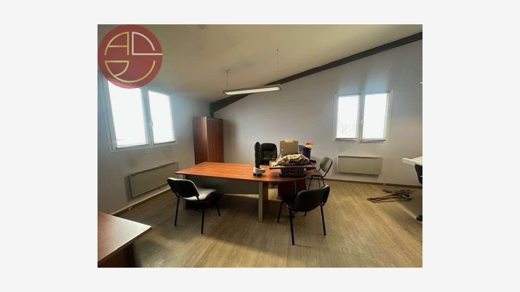 A vendre entrepôt 300m² prox rocade à Saint-Jory