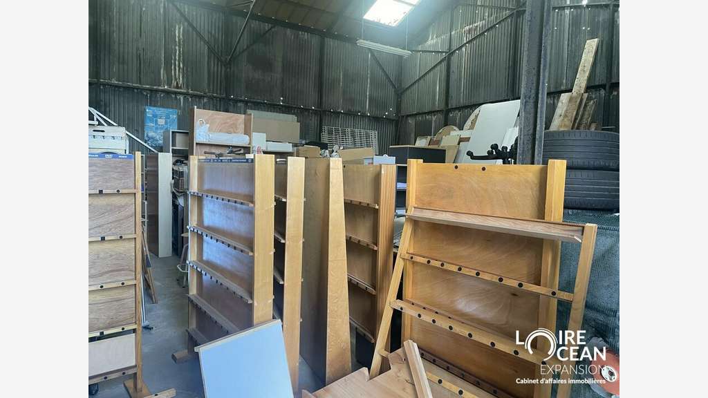 Vente bâtiment de 140m² Saint Julien de Concelles
