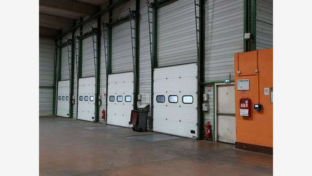 Bâtiment industriel 18000m² à vendre Saint Julien