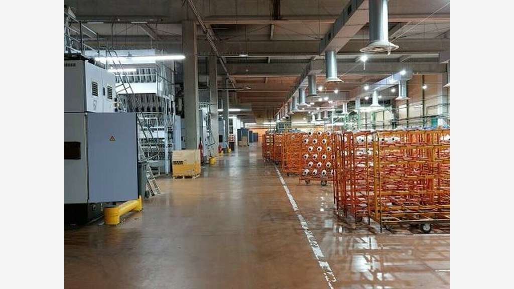 Bâtiment industriel 18000m² à vendre Saint Julien